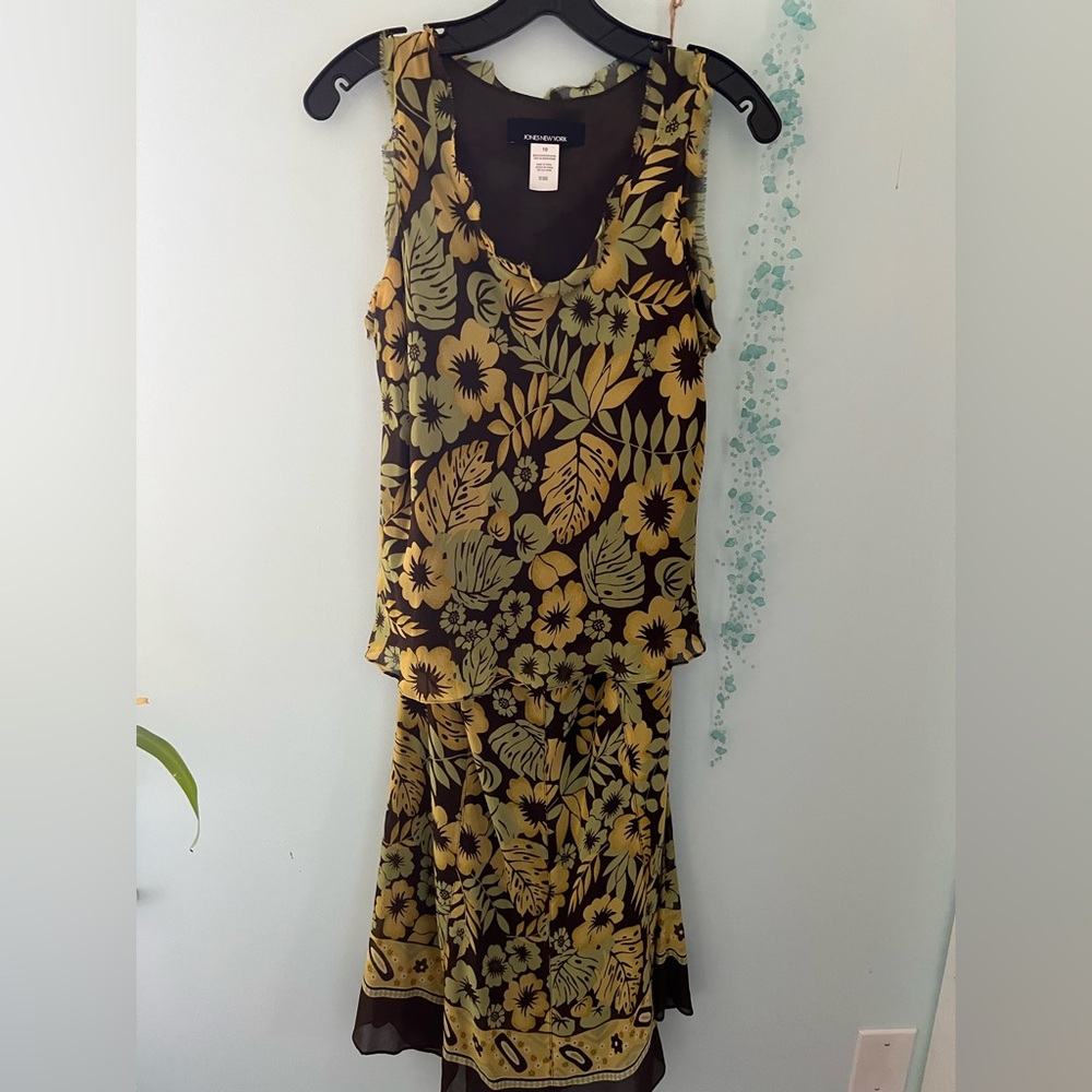 Skirt / top outfit lined zippered skirt Jones New York Wear any season Anywhere